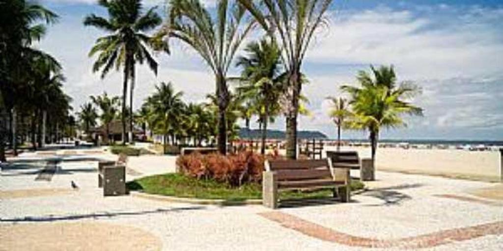 Hospedagem Primeira Quadra Da Praia Praia Grande  Eksteriør billede